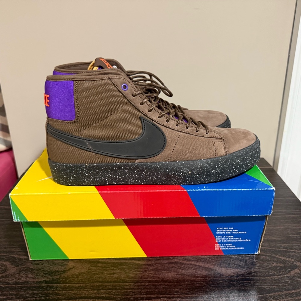 Nike Brown and Purple Sneakers with Black Swoosh